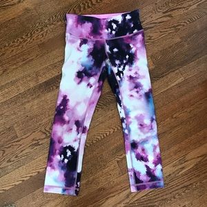 Lululemon wonder under colorful crops